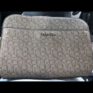 Calvin Klein Crossbody